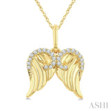 1/10 Ctw Fluted Texture Angel Wing Round Cut Diamond Fashion Pendant With Chain in 10K Yellow Gold