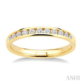 1/4 Ctw Round Cut Diamond Wedding Band in 14K Yellow Gold