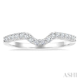 1/4 Ctw Curved Round Cut Diamond Wedding Band in 14K White Gold