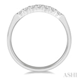 1/4 Ctw 7 Stone Round Cut Diamond Wedding Band in 14K White Gold